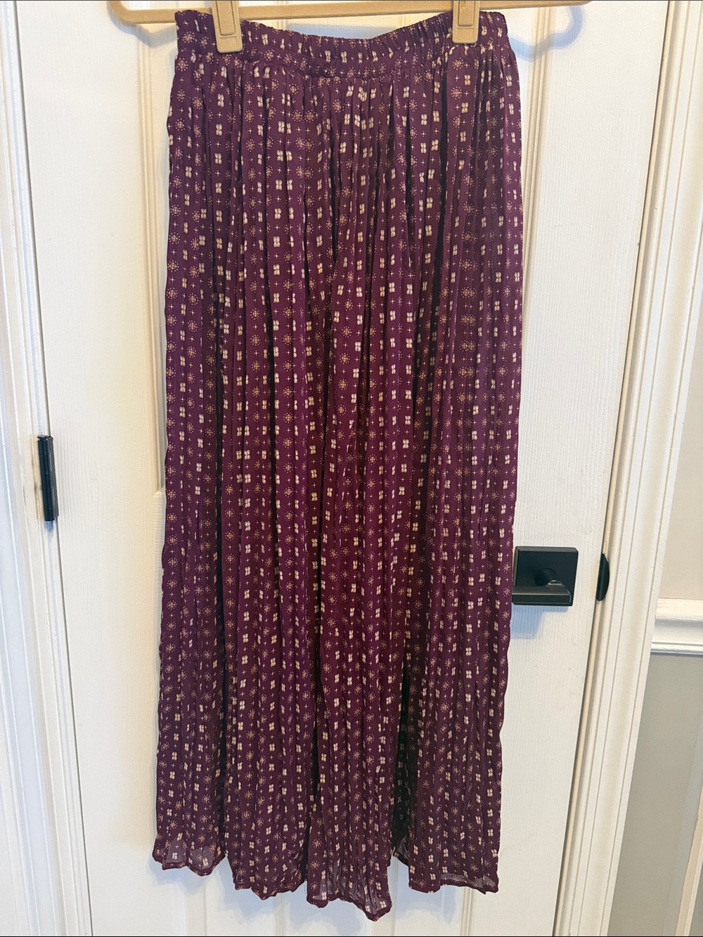 Vintage 90s Rampage Maroon Broomstick Skirt Sz L